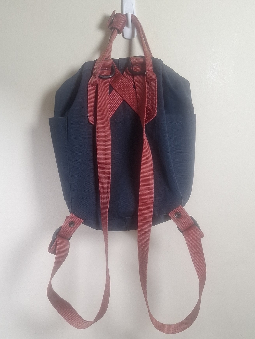 Fjällräven Kaken Mini Backpack | Blue Red - Picture 6 of 9